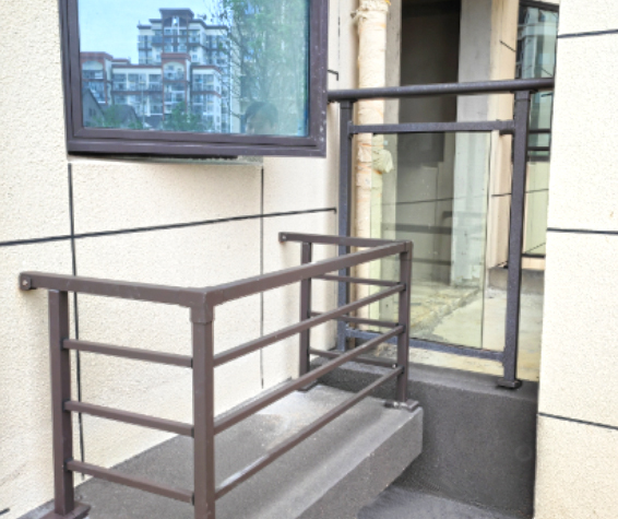 湖北枝江長江首府鋅鋼(gāng)欄杆項目 湖北枝江長江首府鋅鋼欄杆項目